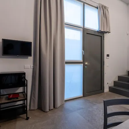 Residenza Laghi - Historical Center Daire